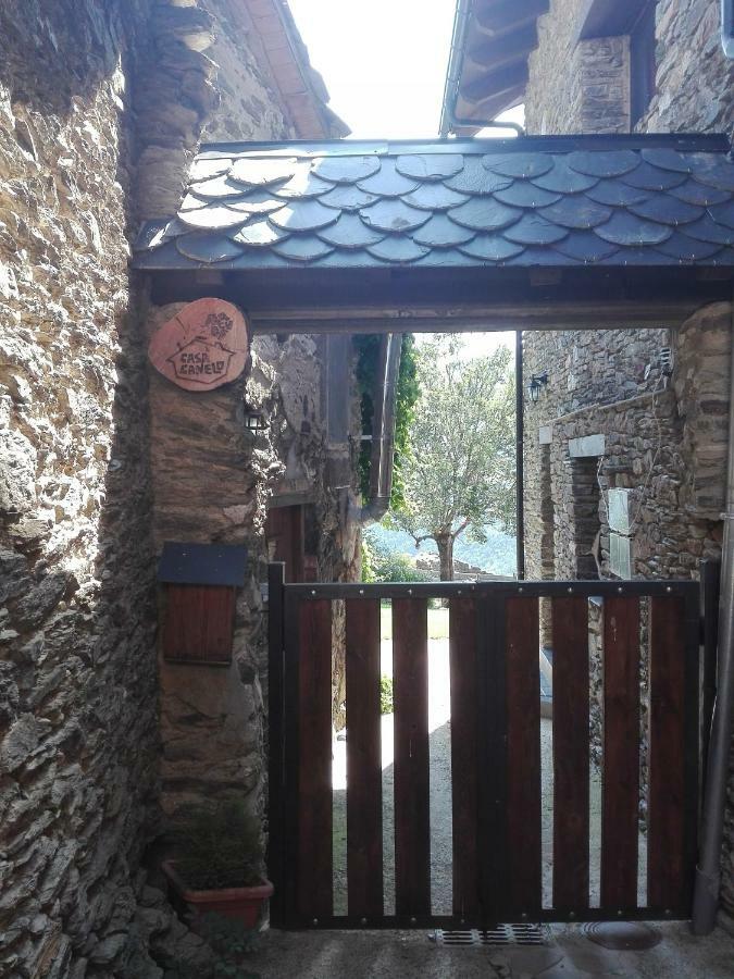 Refugi Casa Canelo Rodes Bagian luar foto