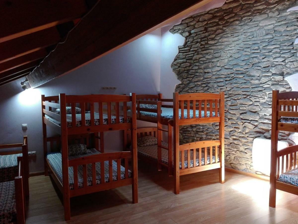 Refugi Casa Canelo Rodes Bagian luar foto