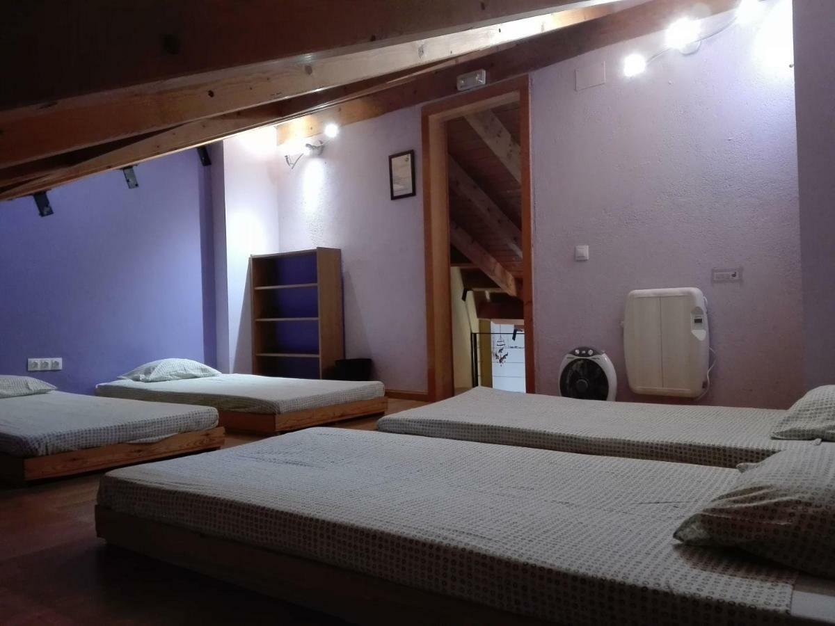 Refugi Casa Canelo Rodes Bagian luar foto
