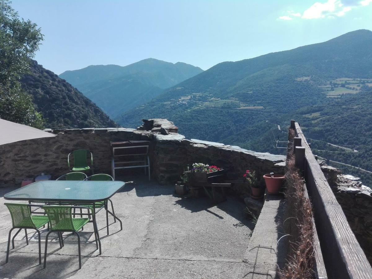 Refugi Casa Canelo Rodes Bagian luar foto